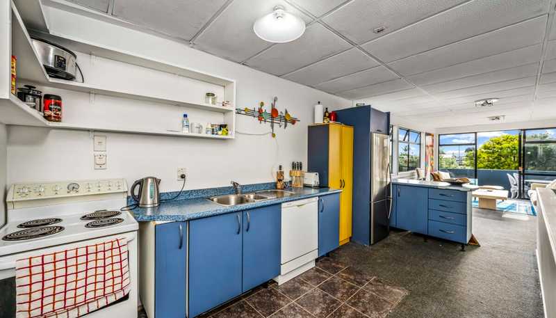 1/2 Westech Place, Glen Eden