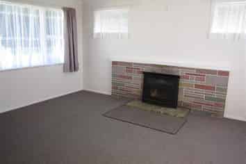 20 Pembroke Road East, Stratford