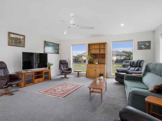 10 Nolan Place, Katikati