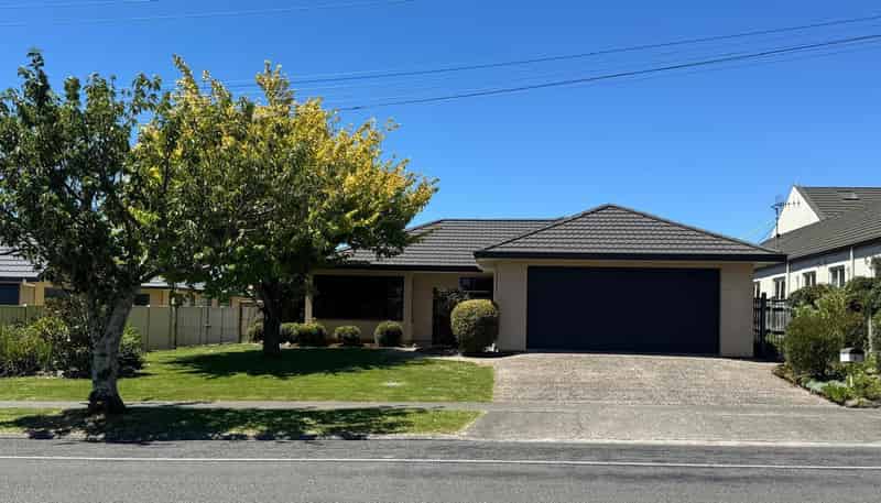 8 Arataki Road, Havelock North