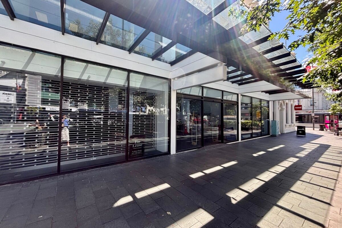 High‑Profile Ground Floor Tenancy on Broadway - Поглед 3