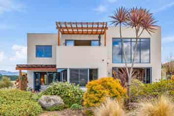 114 Te Puke Road, KURATAU