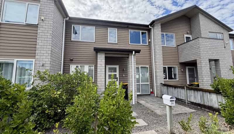 38 Pencaitland Drive, Flat Bush