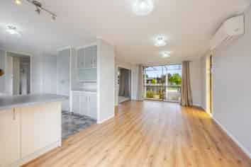 9 and 11 Willow Grove, Waipukurau