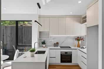 1-3/7 Cindy Place, Pakuranga