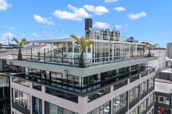 Pink Lady Rooftop Bar