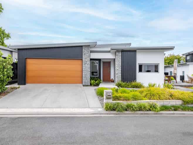 12 Ada Close, Cambridge