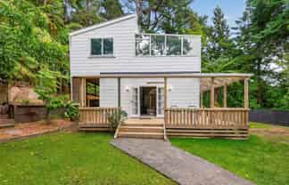 536 Stokes Valley Road, Stokes Valley