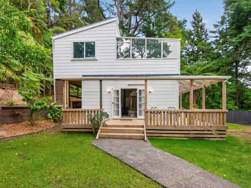 536 Stokes Valley Road, Stokes Valley