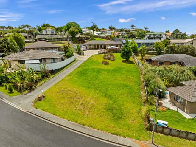 5 & 16 Cole Terrace, Kamo