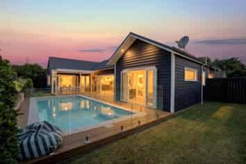 6 Sophia Place, Karaka