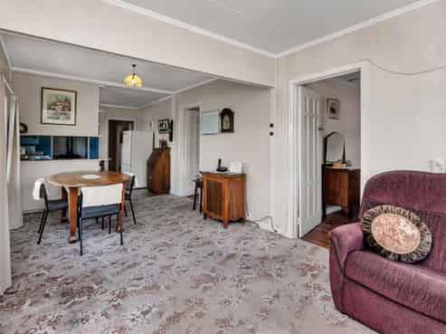 37 Valley View Road, Otaika