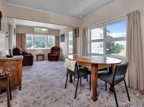 37 Valley View Road, Otaika