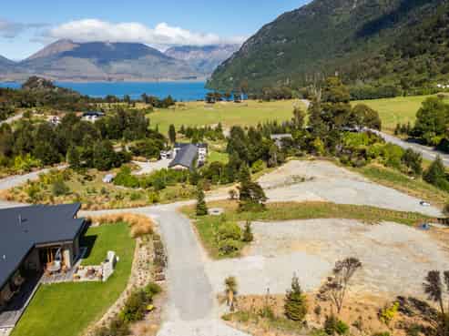 19 Peregrine Falcon Road, Queenstown