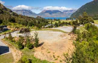 19 Peregrine Falcon Road, Queenstown