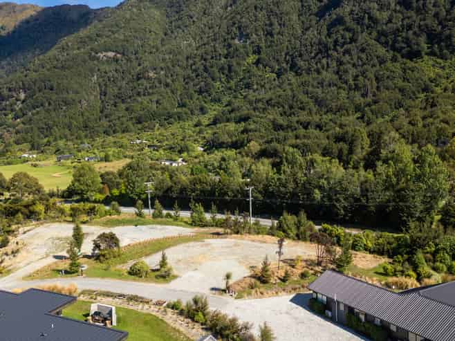 19 Peregrine Falcon Road, Queenstown