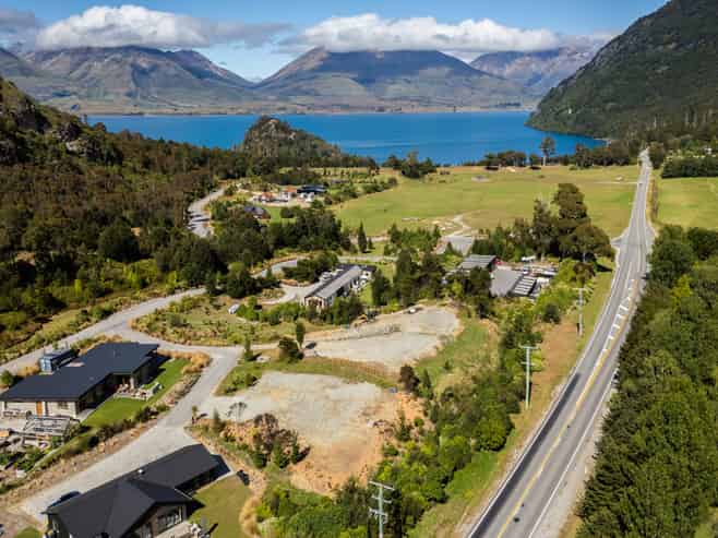 19 Peregrine Falcon Road, Queenstown