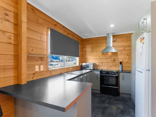 2 Dimock Street, Titahi Bay