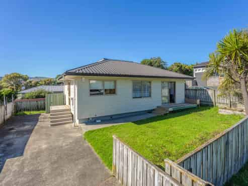 2 Dimock Street, Titahi Bay