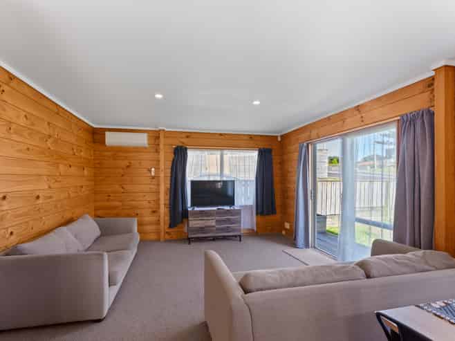 2 Dimock Street, Titahi Bay