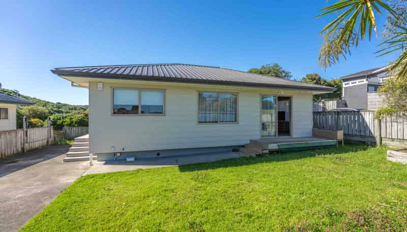 2 Dimock Street, Titahi Bay