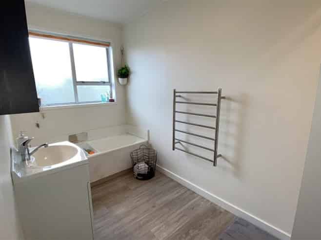 8 Winiata Place, Otaki