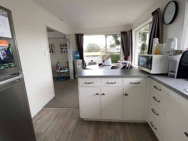 8 Winiata Place, Otaki