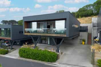 3/2 Clayton Street, Saint Clair