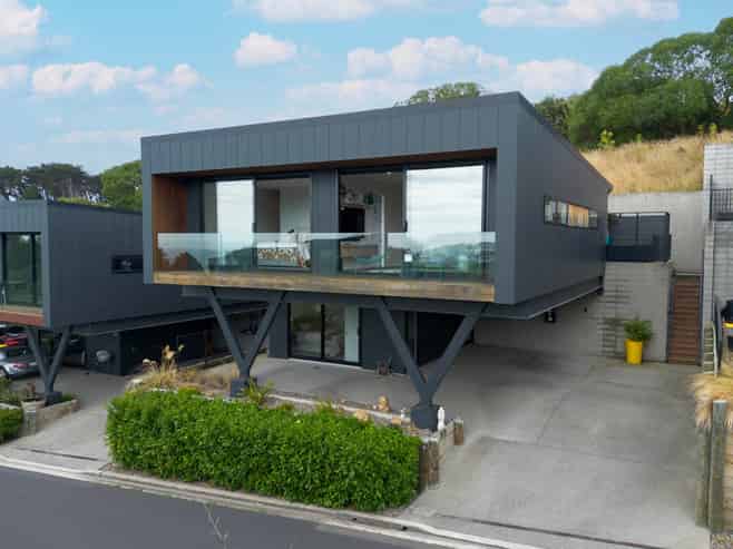 3/2 Clayton Street, Saint Clair