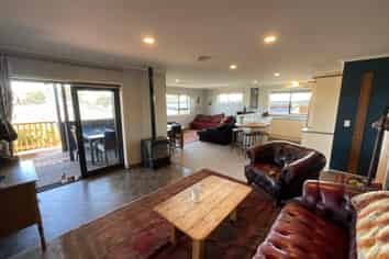 2/75 Hine Street, New Plymouth