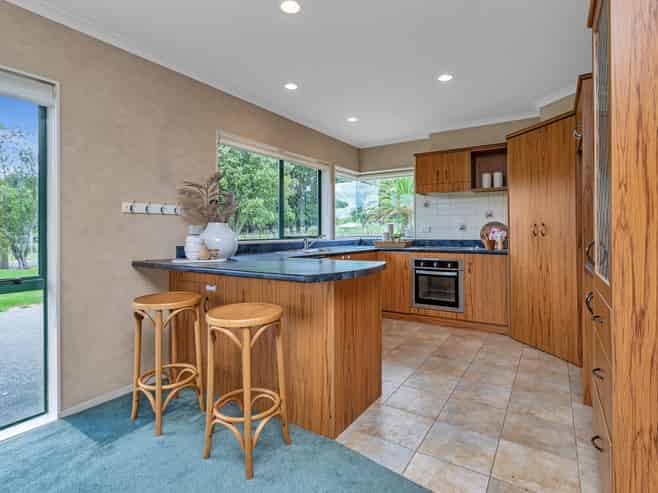 112 Maungakaramea Road, Puwera