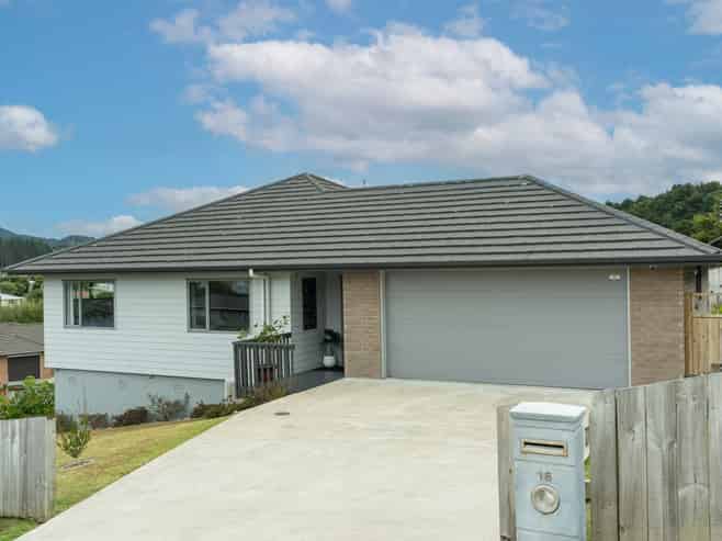 16 Amy Kate Street, Tikipunga