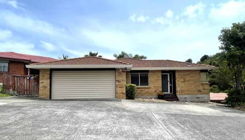 2/24 Bernie Edwards Place, Botany Downs