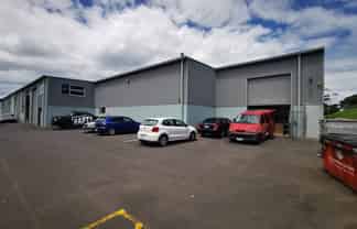 Albany approximately 480sqm industrial/showroom