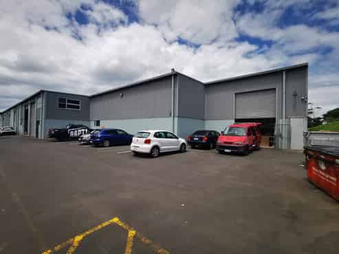 Albany approximately 480sqm industrial/showroom