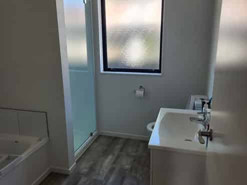 90A Tiraumea Drive, Pakuranga