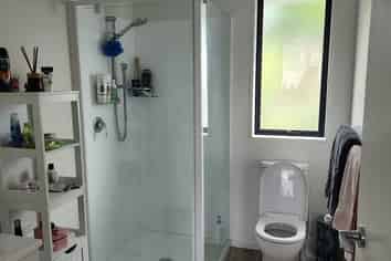 90A Tiraumea Drive, Pakuranga