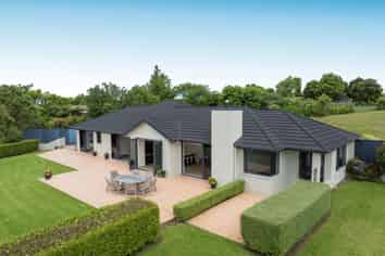 5 Medhurst Road, Bombay