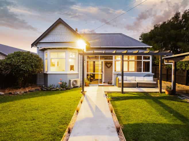 50 Albert Street, Saint Clair