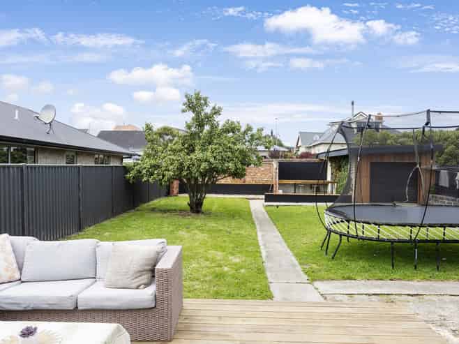 50 Albert Street, Saint Clair