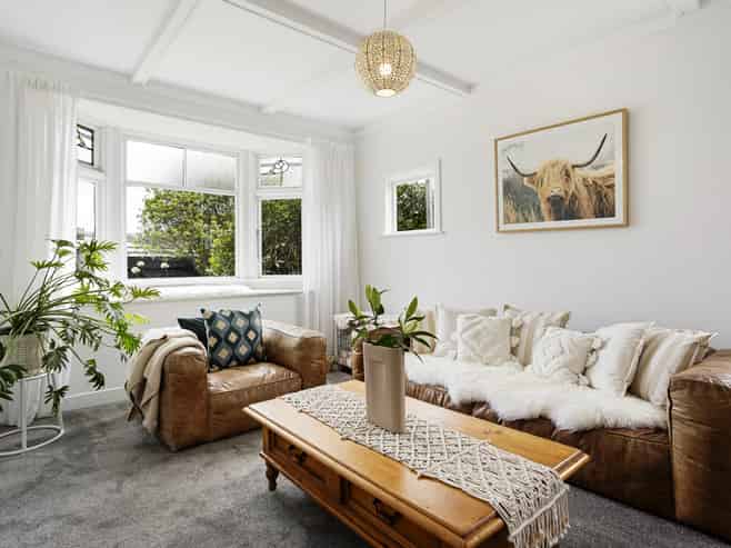 50 Albert Street, Saint Clair