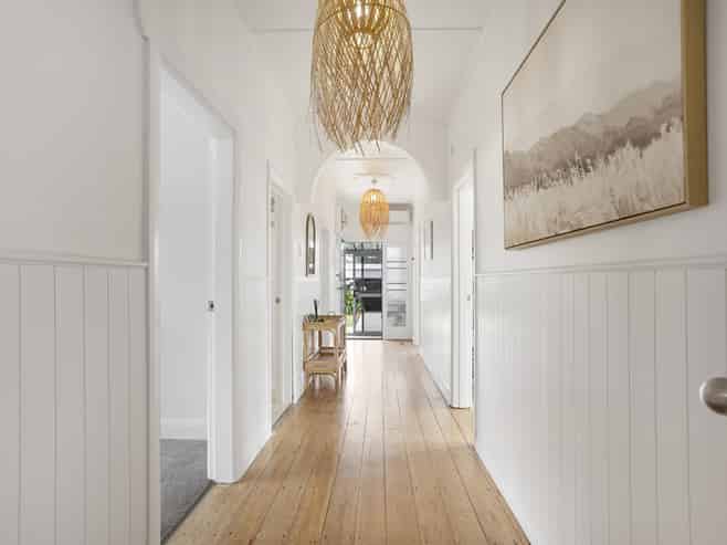 50 Albert Street, Saint Clair