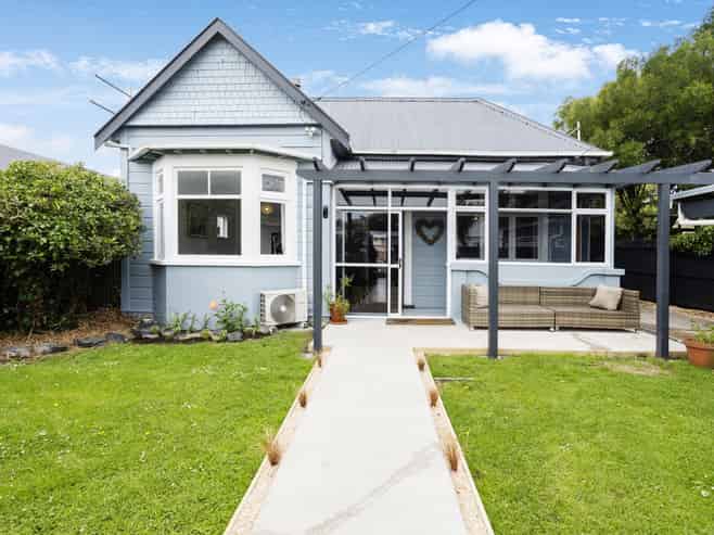 50 Albert Street, Saint Clair