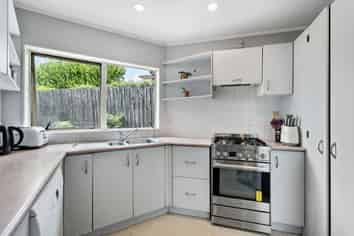 12 Brookesmith Drive, Waiuku