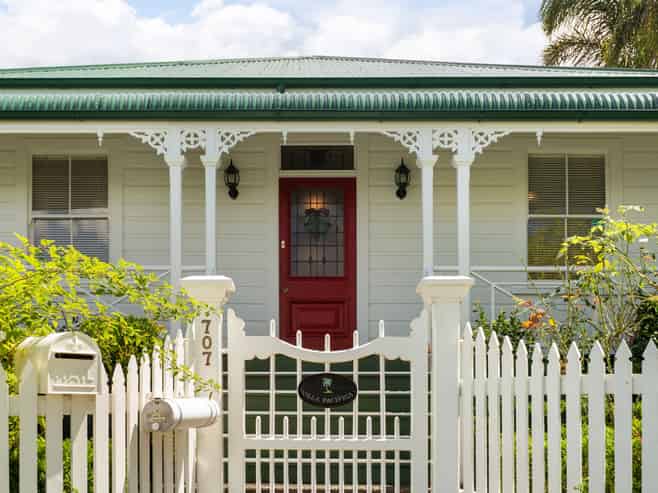 707 Sealey Street, Thames