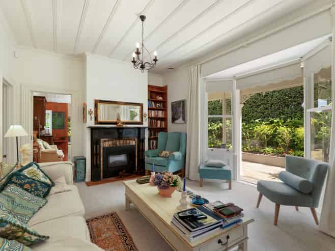 707 Sealey Street, Thames