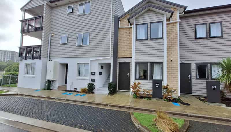 6/4 Wallson Crescent, Wiri