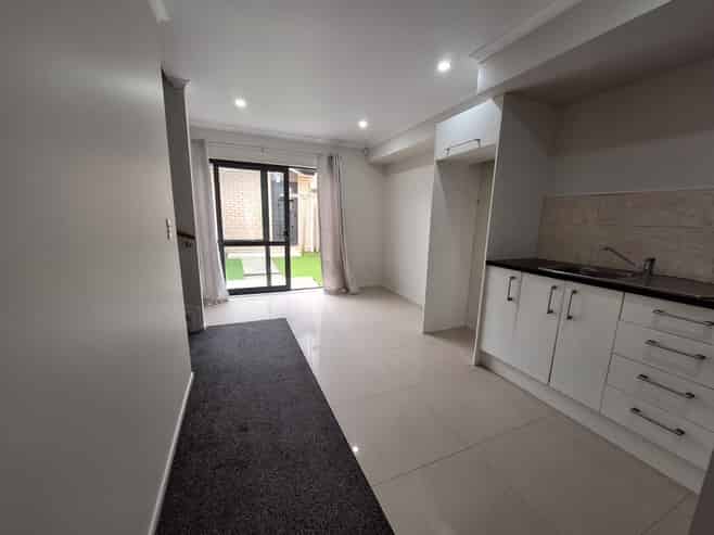 6/4 Wallson Crescent, Wiri