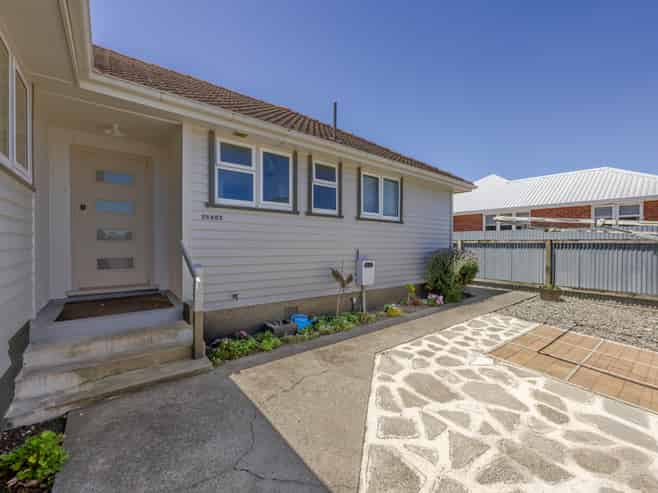 700 Grove Road, Mayfair