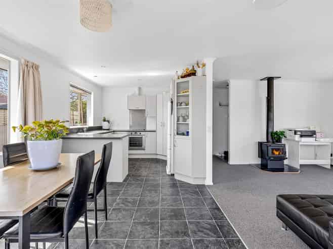 30 Feary Crescent, Takaka